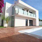 https://production-kyero-property-images.s3.amazonaws.com/19641/19641898/383696851_original.jpg?checksum=b9622cc4883aad6d8e39a58def923acece6fb4e6