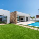 https://production-kyero-property-images.s3.amazonaws.com/19641/19641904/383696993_original.jpg?checksum=e6ff1c59034ecd0f8242bd58c7095cca8d86bdb4