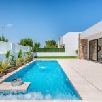 https://production-kyero-property-images.s3.amazonaws.com/19641/19641904/383696996_original.jpg?checksum=521c8f2ec53880e34e4ec176cfe8734ec63ae094