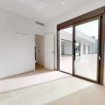 https://production-kyero-property-images.s3.amazonaws.com/19641/19641939/383698086_original.jpg?checksum=523fa6a08572d86c41a8cb3b696f56c06b15d0e8