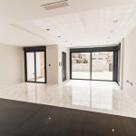 https://production-kyero-property-images.s3.amazonaws.com/19641/19641954/383698656_original.jpg?checksum=f5bcbc3dbf45343ff9e56e9f0e5bab1346591602