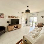 https://production-kyero-property-images.s3.amazonaws.com/19586/19586176/384209400_original.jpg?checksum=10d60aebaf70585a694cbab0ef67eb1fd4e09dae