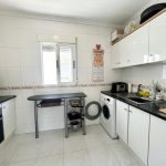 https://production-kyero-property-images.s3.amazonaws.com/19586/19586176/384209401_original.jpg?checksum=11ff72b2a7091775f22bbcd6b850de541ca64e91