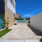 https://production-kyero-property-images.s3.amazonaws.com/19681/19681660/384788344_original.jpg?checksum=0003fe2b511a56b6050b46505444f7b59ec6058d