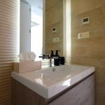 https://production-kyero-property-images.s3.amazonaws.com/19681/19681660/384788346_original.jpg?checksum=ea2eb06b6aa0b7622c324666313fefa4040078aa