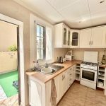 https://production-kyero-property-images.s3.amazonaws.com/19702/19702981/385335043_original.jpg?checksum=a02213e09ba0e60b7de94f09651911b8ab3887db