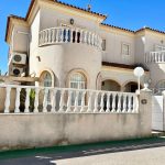 https://production-kyero-property-images.s3.amazonaws.com/19753/19753933/386824377_original.jpg?checksum=93033f72ed15450a4d6ecb612690a546079ed3fe