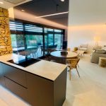 https://respacio-92aeb16a47056cced761e868d944d65d.s3.eu-west-3.amazonaws.com/property_attachment/detail_image/property_image_17xxizrmxv_20250823030525.jpg