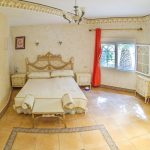 https://respacio-92aeb16a47056cced761e868d944d65d.s3.eu-west-3.amazonaws.com/property_attachment/detail_image/property_image_1hgmuzz7dt_20241016040044.jpg