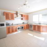 https://respacio-92aeb16a47056cced761e868d944d65d.s3.eu-west-3.amazonaws.com/property_attachment/detail_image/property_image_1vu7sninej_20240908030547.jpg