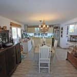 https://respacio-92aeb16a47056cced761e868d944d65d.s3.eu-west-3.amazonaws.com/property_attachment/detail_image/property_image_1b38aykadg_20250705061556.jpg