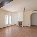 https://cdn.proppy.app/propertyphotos/2990/9f153641-d200-4581-87d6-15a0dd5c41c5/158975/650c91da-b120-43a2-ae57-7cfff6e8cff4.jpg