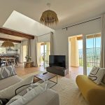 https://www.thepropertyteam.es/sites/001/images/11795-villa-for-sale-in-jalon/11795-villa-for-sale-in-jalon-248417-large.jpg