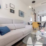 https://cdn.proppy.app/propertyphotos/2990/9f153641-d200-4581-87d6-15a0dd5c41c5/89267/d9da60cd-e066-4e6a-ba76-05e5e9e20490.jpg