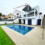 https://medianewbuild.com/file/hh-media-bucket/developments_v2/10645048/media/images/commonareas/3.jpg