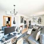 http://estylespain.com/media/images/properties/o_1hug39e4t130n1tu51bl01abmu0i58.jpg