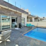 https://vistacasas.com/media/images/properties/o_1ijt3hb1r29j5j41l6b7jo14r02a.jpg