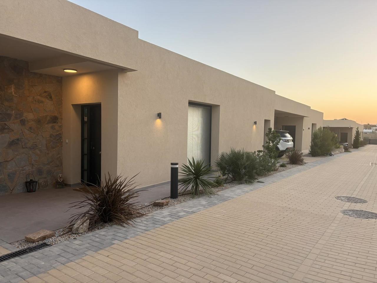 https://assetsrv.advanceagent.co.uk/843/039e/4d964644/vrijstaande_villa_te_koop_in_Altaona_Golf_Murcia__56___Copy__xlarge.JPEG