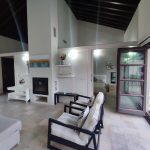 https://www.platinumpropertyspain.com/sites/001/images/30226-villa-for-sale-in-peraleja-golf/30226-villa-for-sale-in-peraleja-golf-22672886-large.jpg