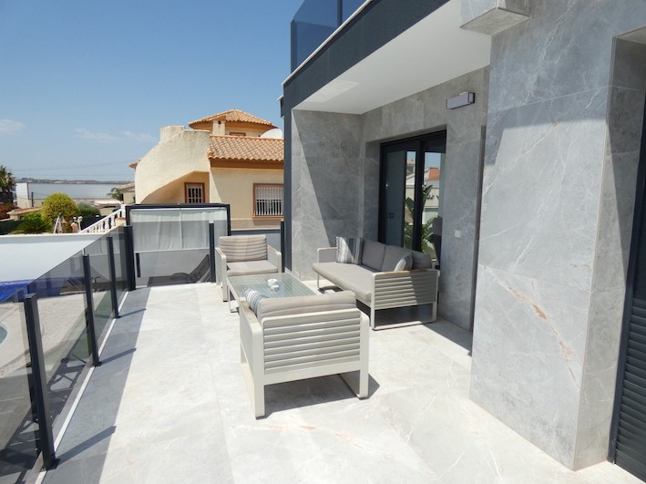 https://completespanishproperty.com/media/images/properties/o_1iue6t4gd1hs11cut7h61f6v17o63d.JPG