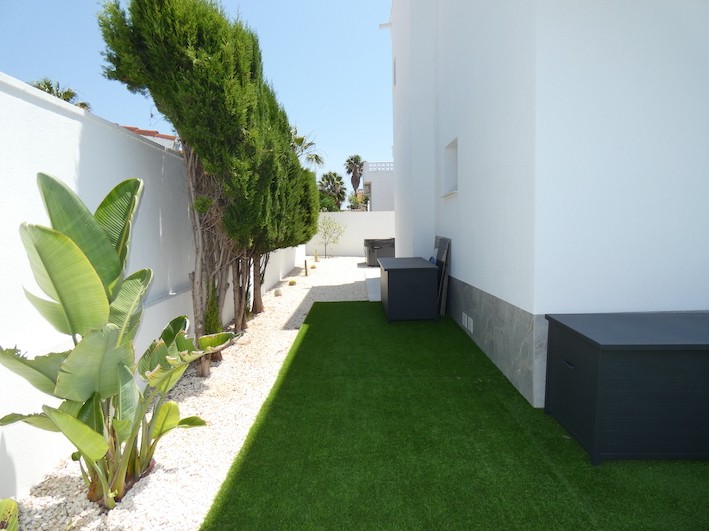 https://completespanishproperty.com/media/images/properties/o_1iue6t4gd15pd1jf91o8a10agi7t3h.JPG