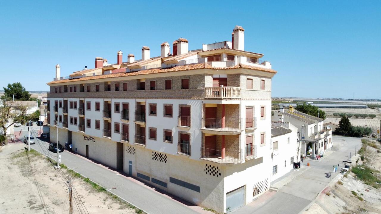 https://www.justmurciaproperty.com/sites/001/images/6349-apartment-for-sale-in-avileses/6349-apartment-for-sale-in-avileses-1443254-large.jpg