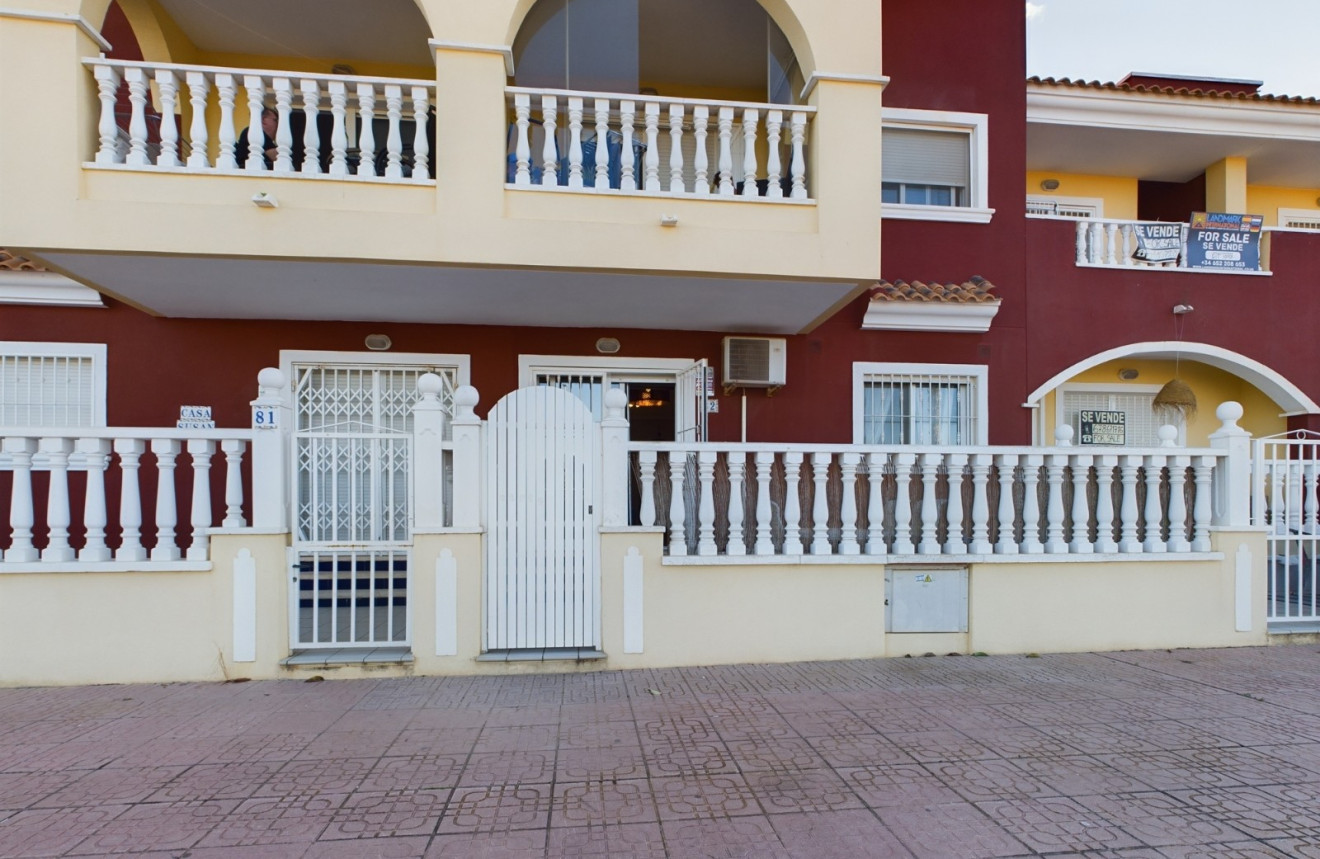 https://landmarkinternational.co.uk/img/apartment-resale-los-alcazares-los-alcazares_22207_lg.jpg