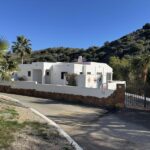 https://www.pricebrown.com/images/propertyImages/dv1601-villa-for-sale-in-la-parata-mojacar/dv1601-villa-for-sale-in-la-parata-mojacar-68757271.jpg