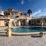 http://www.jmtspanishproperties.com/property_images2/1021207_large.jpg