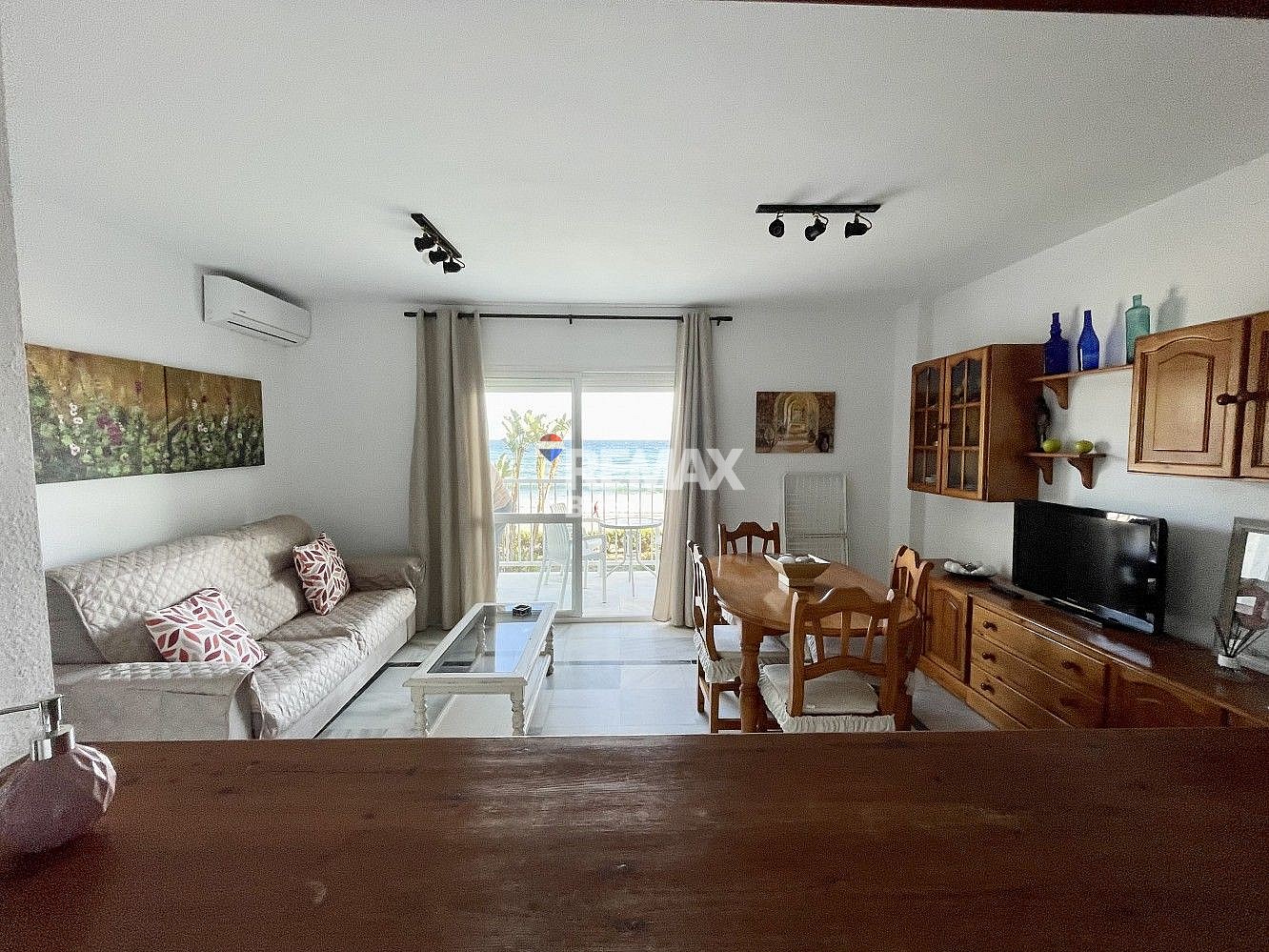 https://cdn.remaxbrisa.es/images/?tk=sJgyEd26ymy.0y.8uxKrr-e65644-2-3.jpg