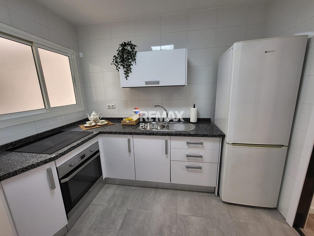 https://cdn.remaxbrisa.es/images/?tk=sJgyEd26ymy.0y.8uxKuN-b8a7ef-6-4.jpg