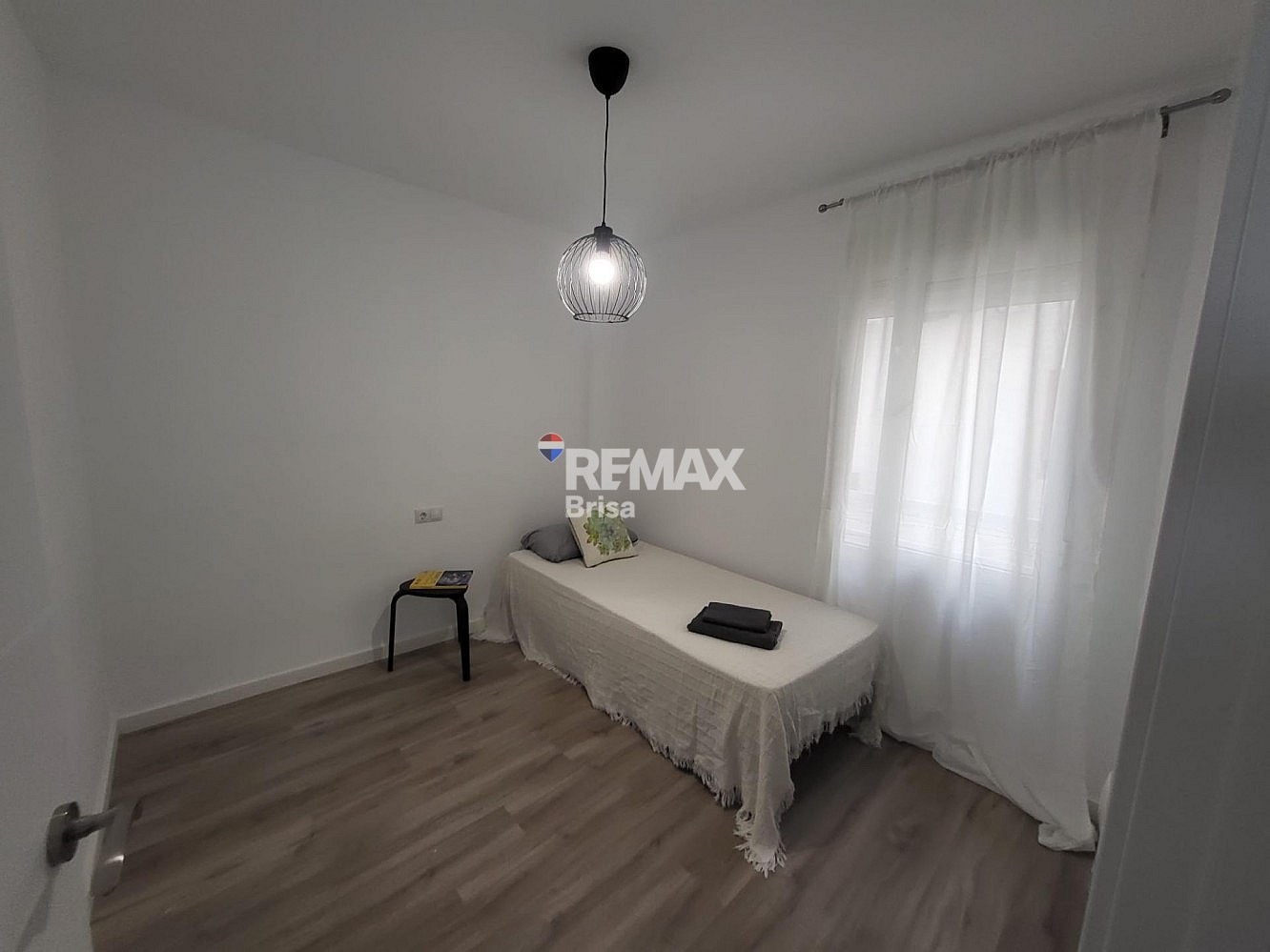 https://cdn.remaxbrisa.es/images/?tk=sJgyEd26ymy.0y.8uxKuN-5a6dae-6-8.jpg