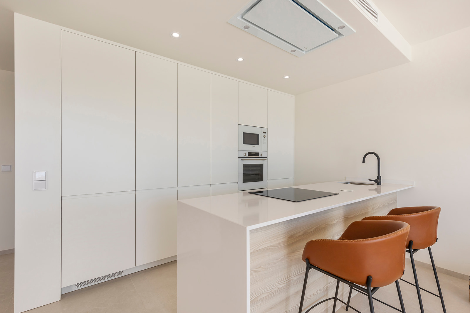 https://medianewbuild.com/file/hh-media-bucket/developments_v2/38942271/media/images/12.jpg