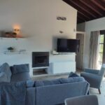 https://www.platinumpropertyspain.com/sites/001/images/31059-villa-for-sale-in-peraleja-golf-resort/31059-villa-for-sale-in-peraleja-golf-resort-25258377-large.jpg