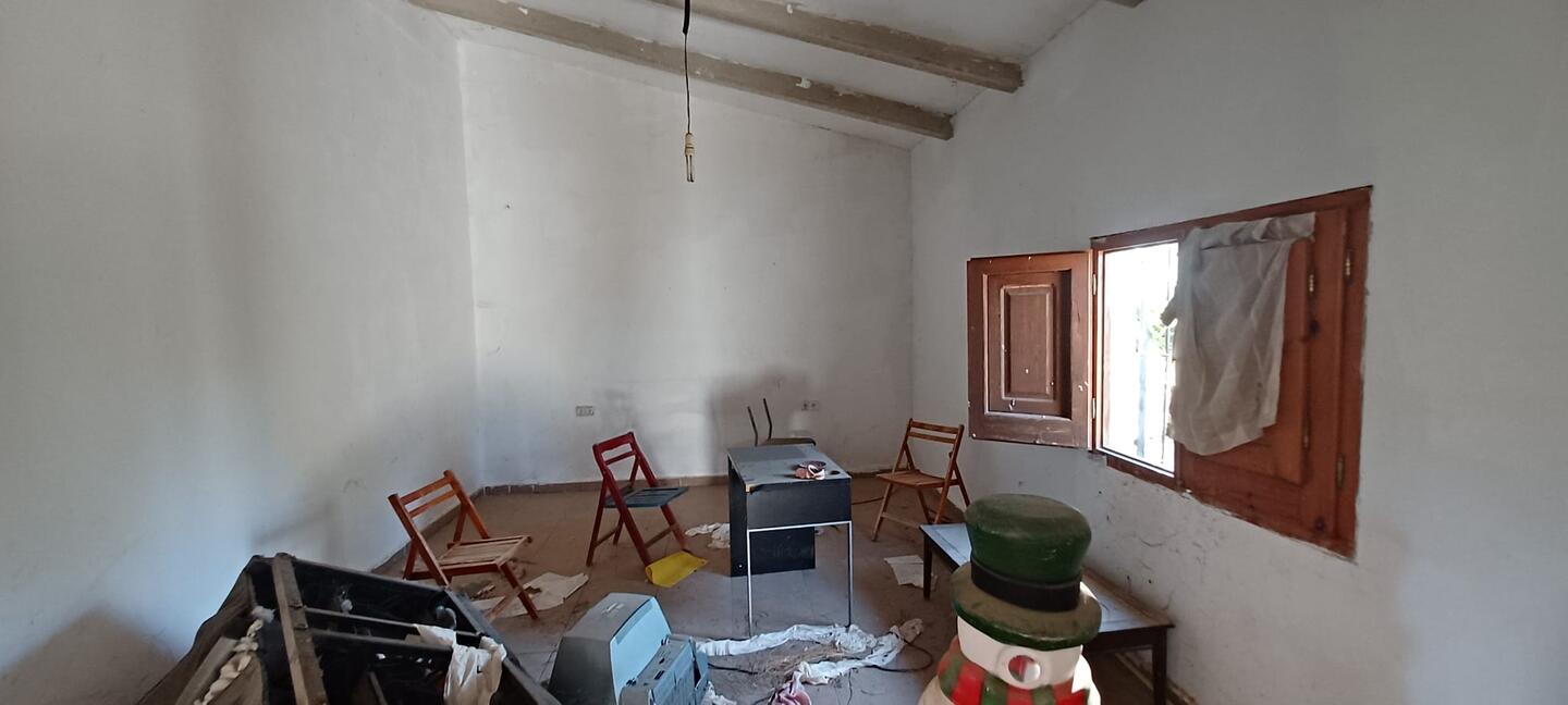 https://production-kyero-property-images.s3.amazonaws.com/10803/10803008/411240298_original.jpg?checksum=8e9ce7ffaedc06d95cb52fe8b0a6876f981cb868