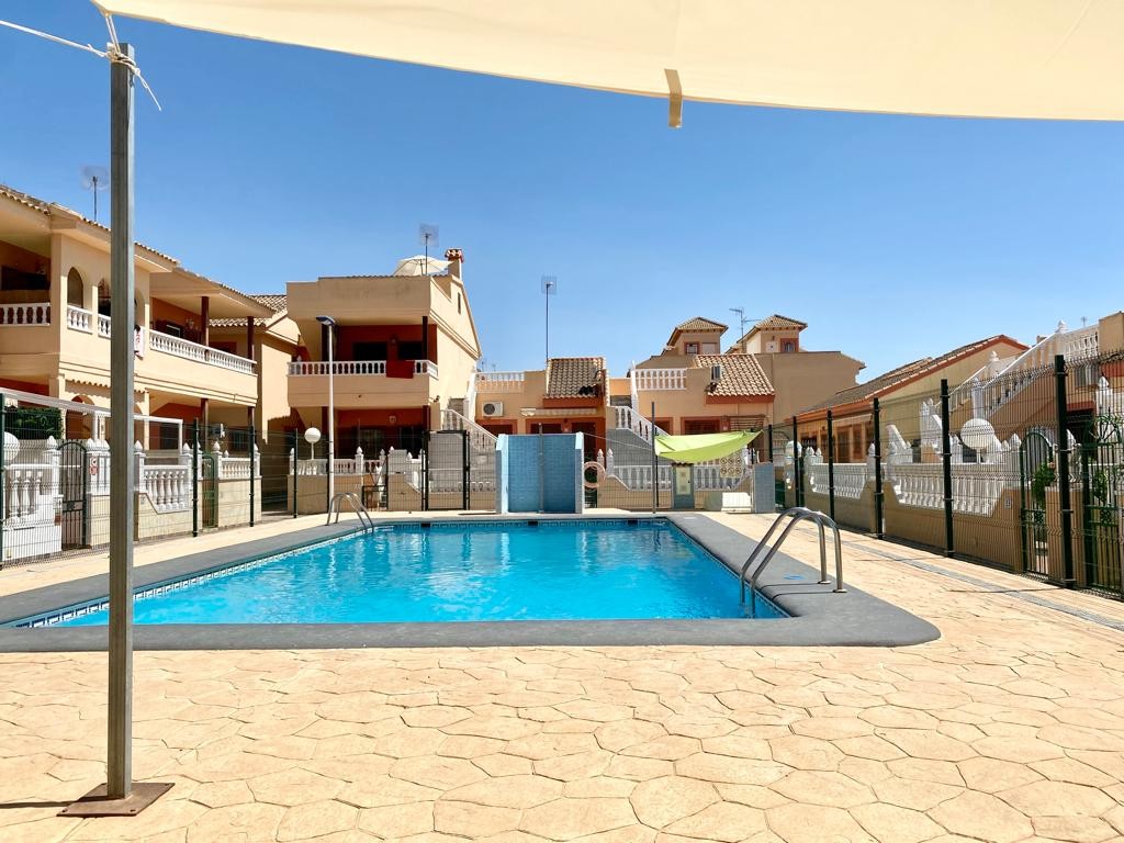https://production-kyero-property-images.s3.amazonaws.com/20696/20696131/411451474_original.jpg?checksum=b46ca7898ec2aaa034c8c226354ea131d3d05157