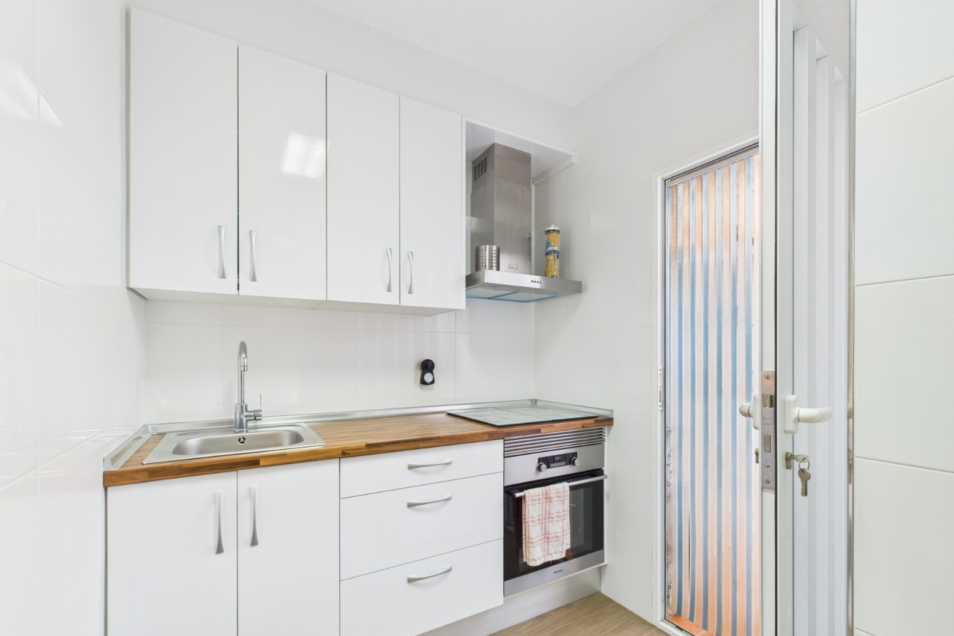 http://landmarkinternational.co.uk/media/images/properties/thumbnails/56805_xl.jpg