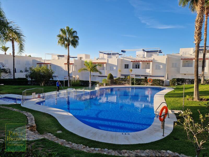 https://www.pricebrown.com/images/propertyImages/a1553-apartment-for-sale-in-mojacar/a1553-apartment-for-sale-in-mojacar-6404383.jpg