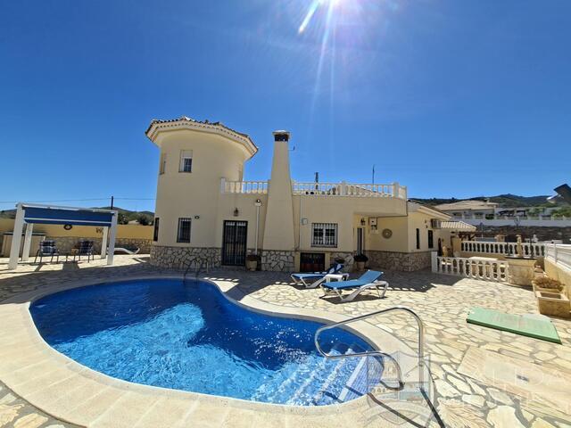 https://www.calidahomespropconsult.com/images/propertyImages/casa-de-zeus--resale-villa-for-sale-in-arboleas/casa-de-zeus--resale-villa-for-sale-in-arboleas-4655685244.jpg