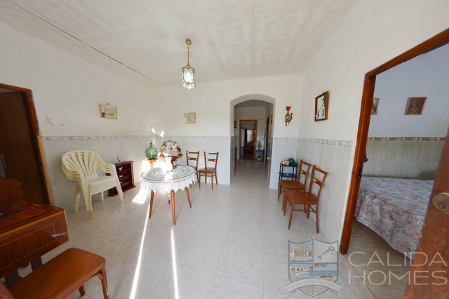 https://www.calidahomespropconsult.com/images/propertyImages/casa-palaces--semi-detached-property-for-sale-in-zurgena/casa-palaces--semi-detached-property-for-sale-in-zurgena-9892046797.jpg
