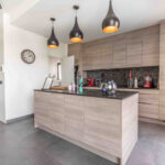 https://respacio-92aeb16a47056cced761e868d944d65d.s3.eu-west-3.amazonaws.com/property_attachment/detail_image/property_image_1xd5vlhmee_20260409042255.jpg