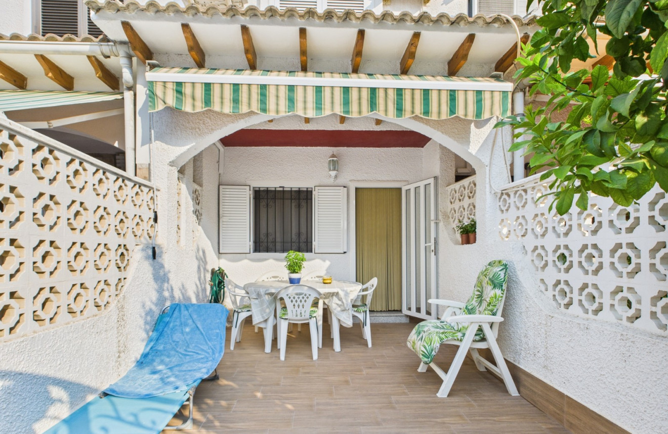 https://landmarkinternational.co.uk/img/townhouse-resale-los-alcazares-los-alcazares_56801_lg.jpg