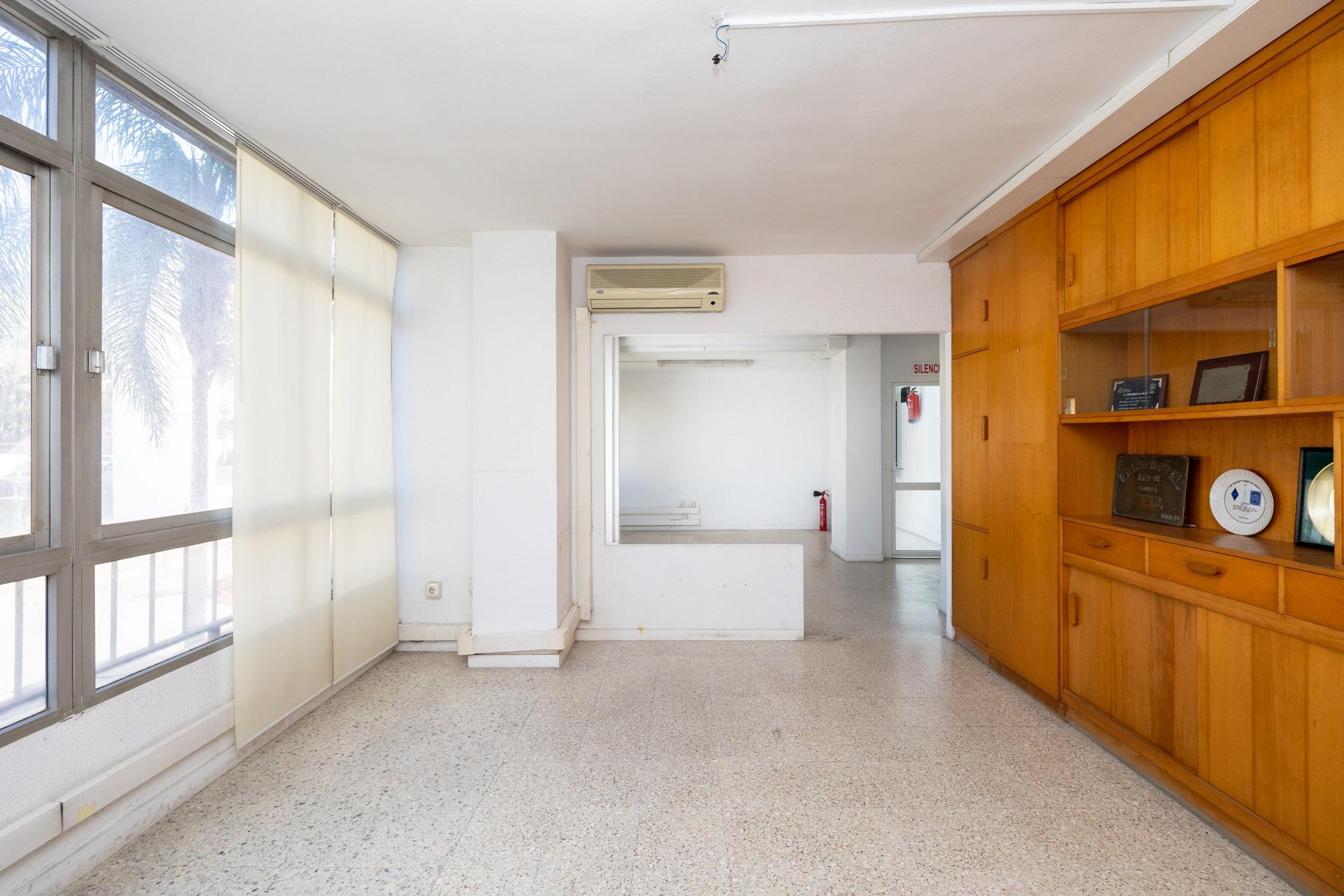 https://fotos15.apinmo.com/5292/29225113/1-4.jpg
