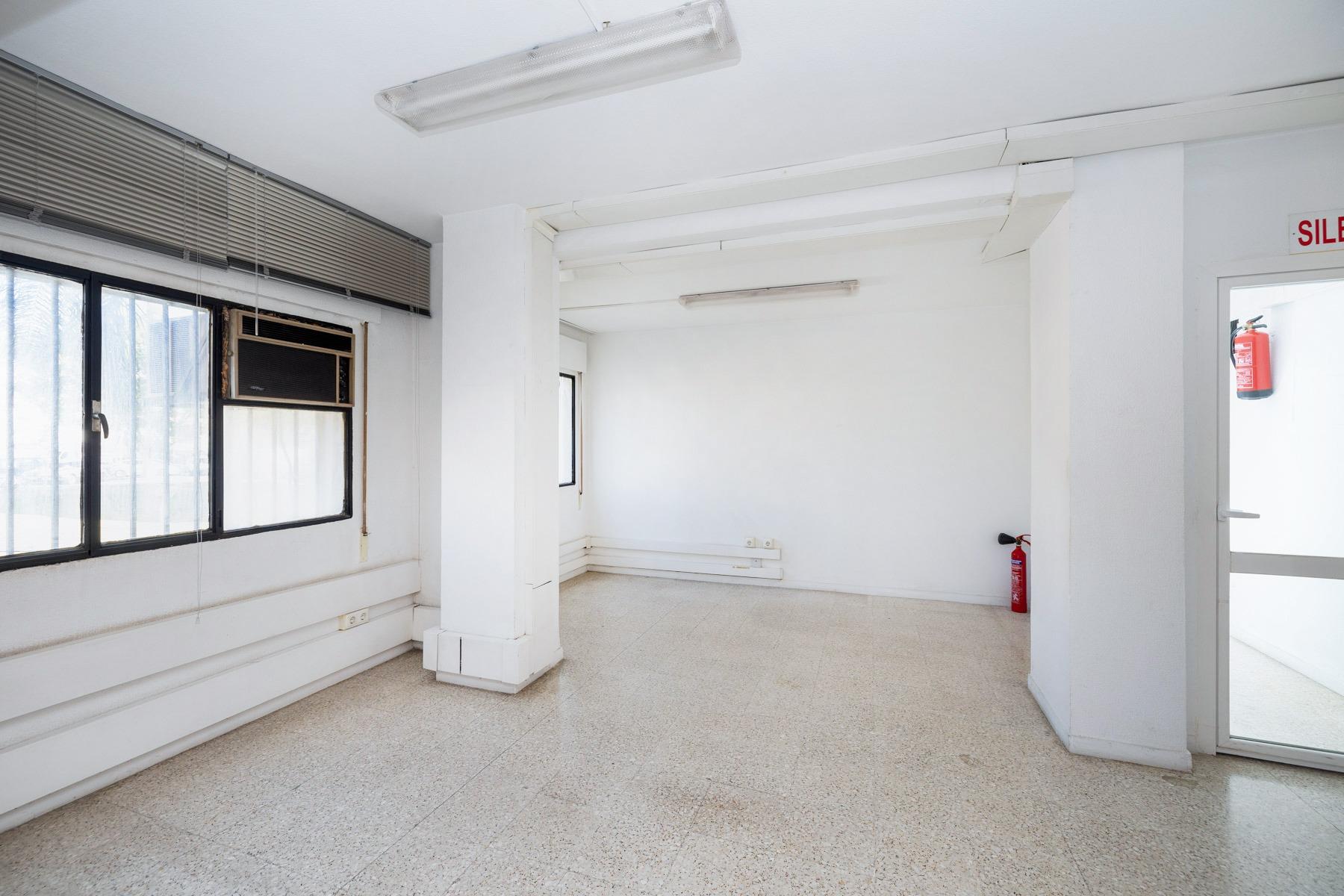 https://fotos15.apinmo.com/5292/29225113/1-5.jpg
