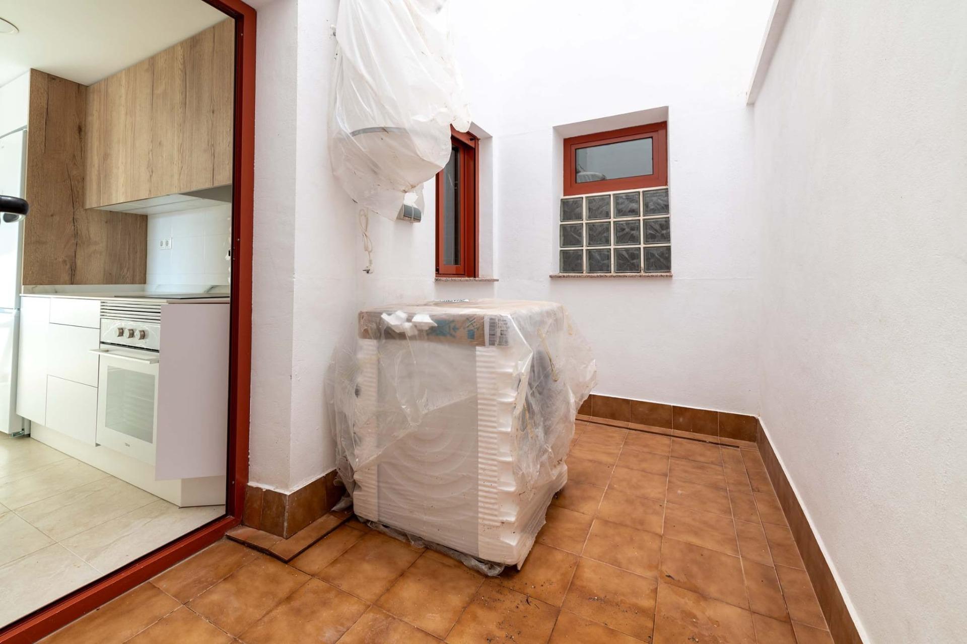 https://fotos15.apinmo.com/7515/27295423/12-7.jpg