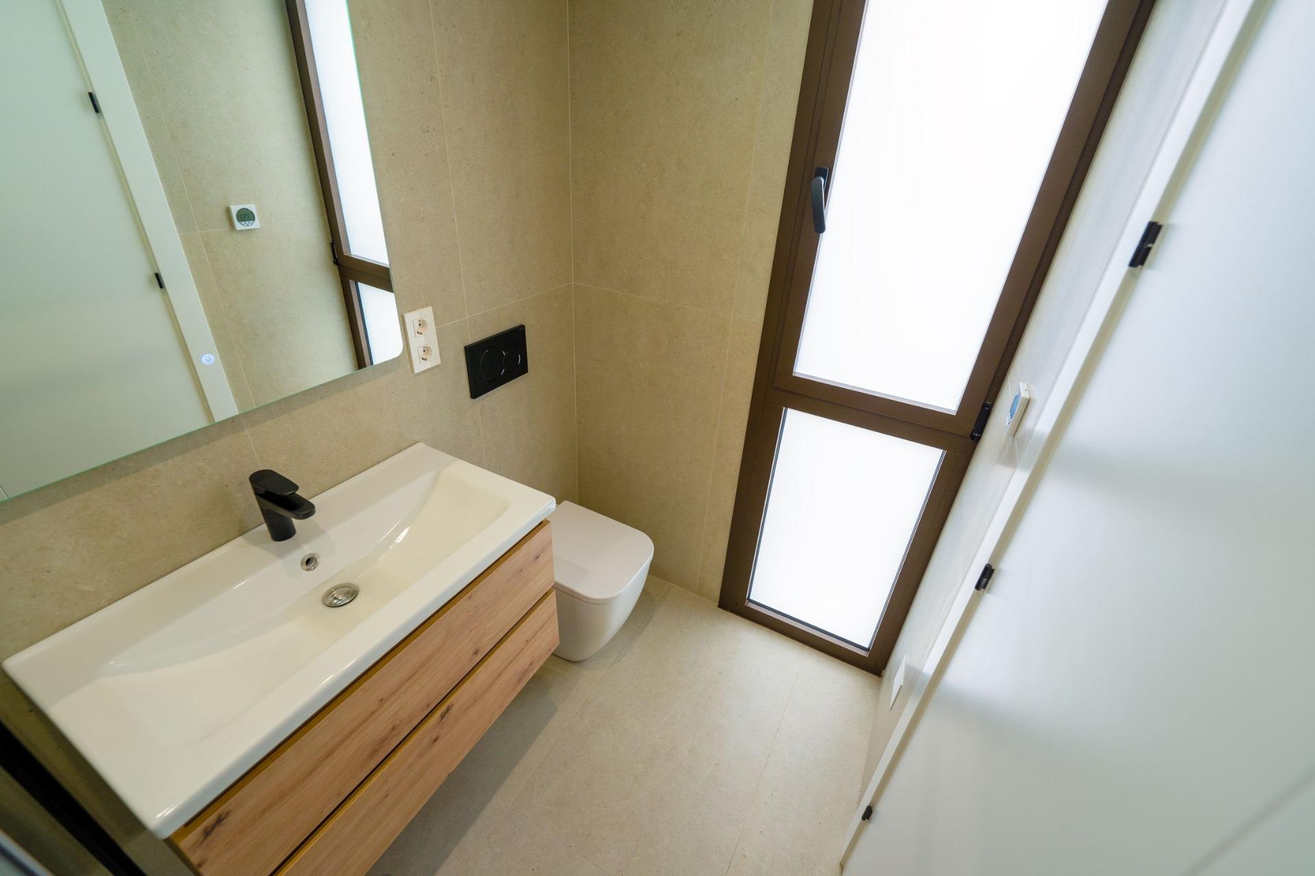https://fotos15.apinmo.com/7515/20063587/12-7.jpg