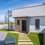 https://medianewbuild.com/file/hh-media-bucket/developments_v2/31740731/media/images/outdoor/3.jpg