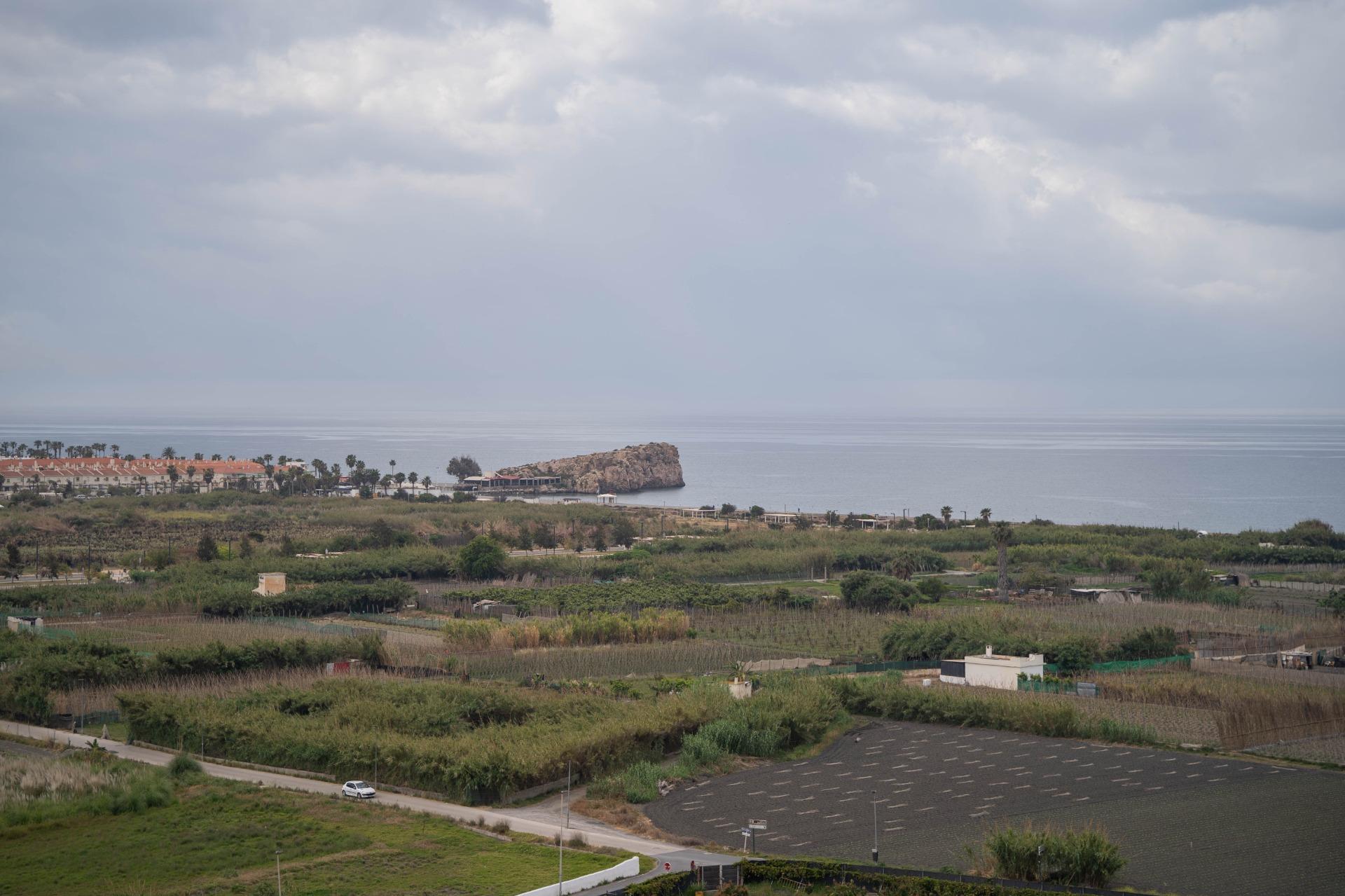 https://fotos15.apinmo.com/5292/28992980/15-6.jpg