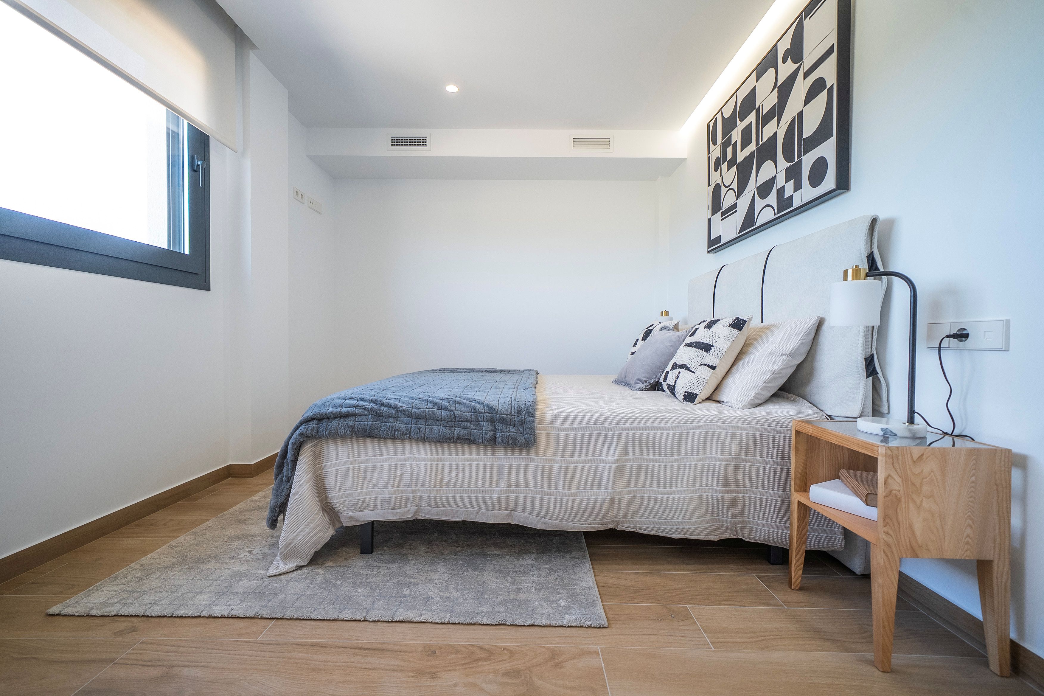 https://medianewbuild.com/file/hh-media-bucket/developments_v2/31740731/media/images/indoor/12.jpg