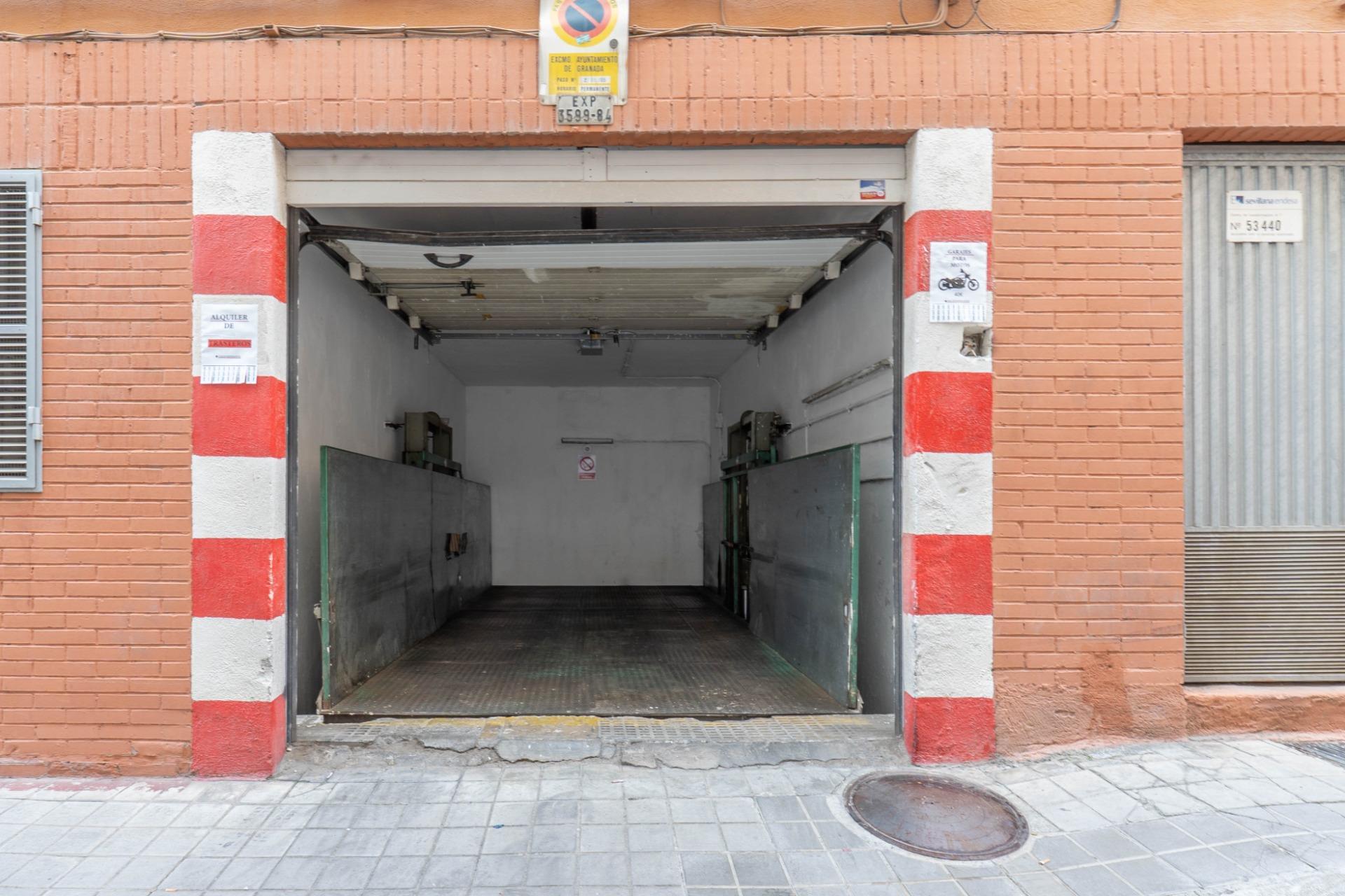 https://fotos15.apinmo.com/5292/28917516/2-2.jpg